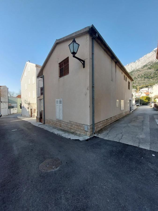 Story Baška Voda Exterior foto